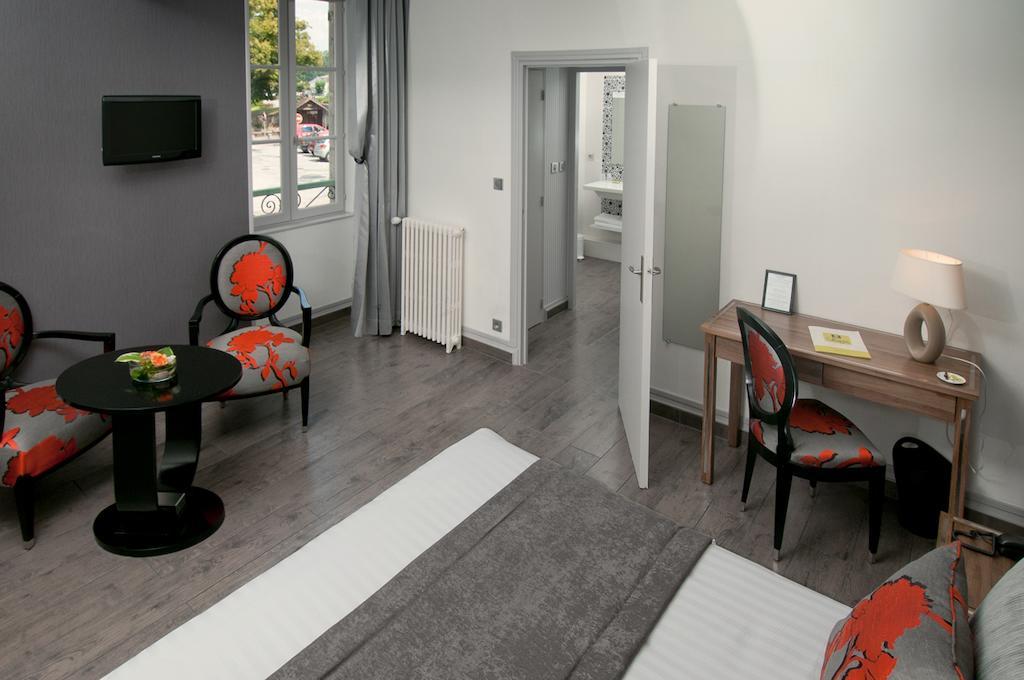 Logis Hotel Restaurant Nougier Saint-Etienne-de-Fursac Экстерьер фото
