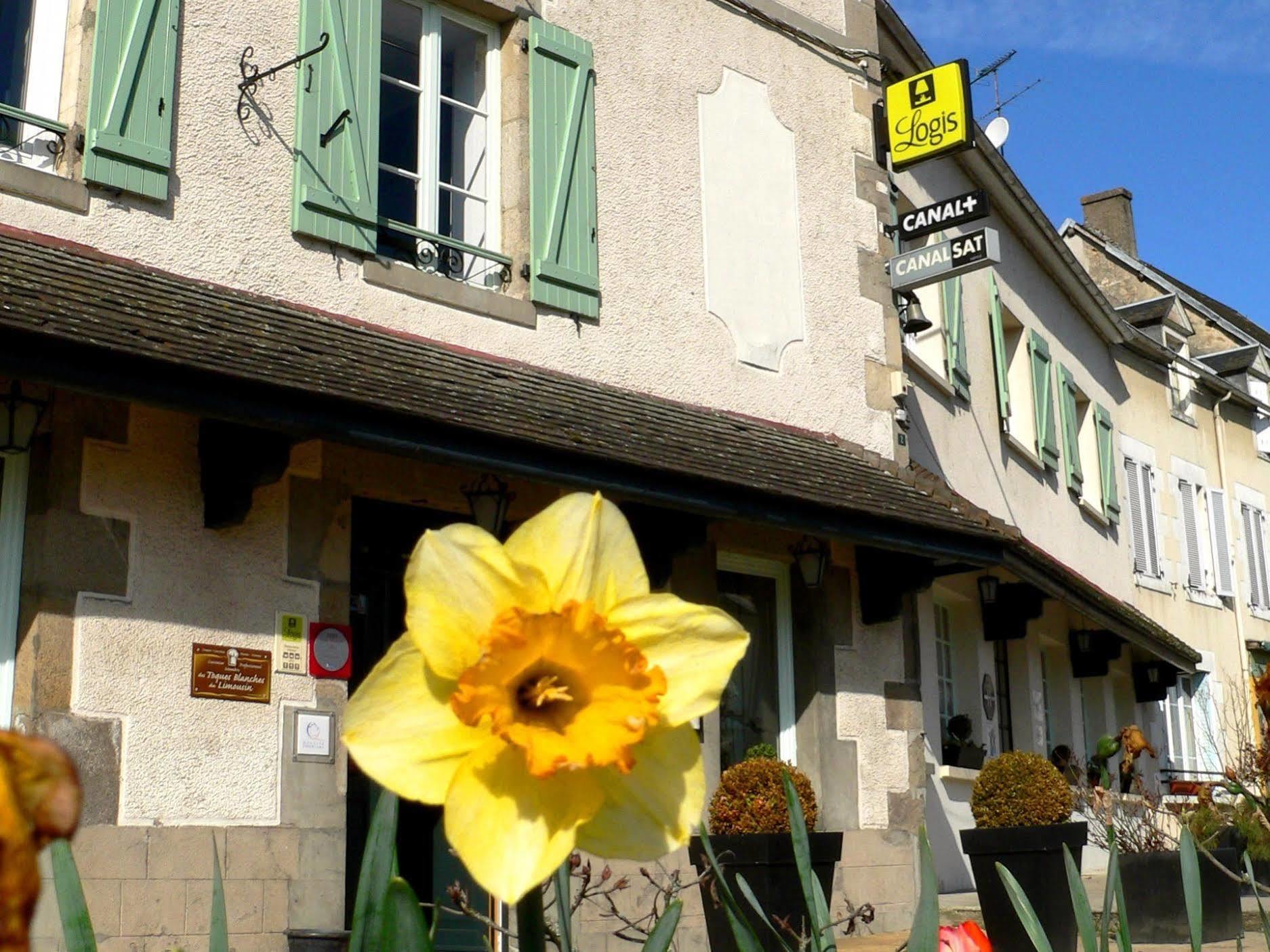 Logis Hotel Restaurant Nougier Saint-Etienne-de-Fursac Экстерьер фото